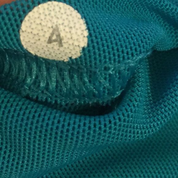 Lululemon Athletica Lightweight Striped Tank - Picture 3 of 5